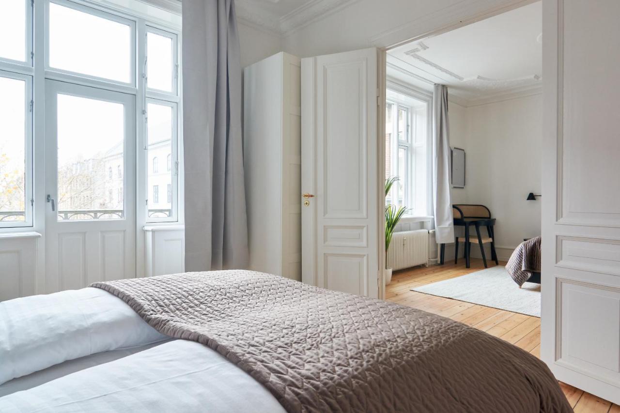 Large & Modern Flats In Family Friendly Neighbourhood
