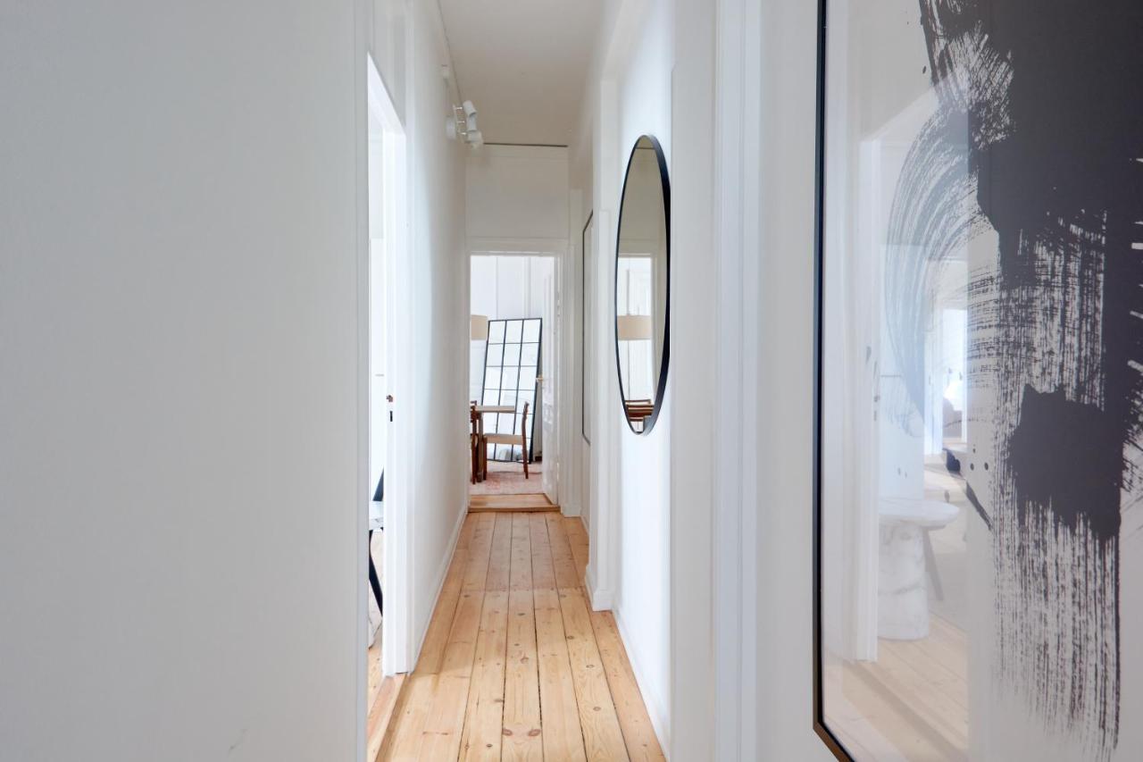 Large & Modern Flats In Family Friendly Neighbourhood